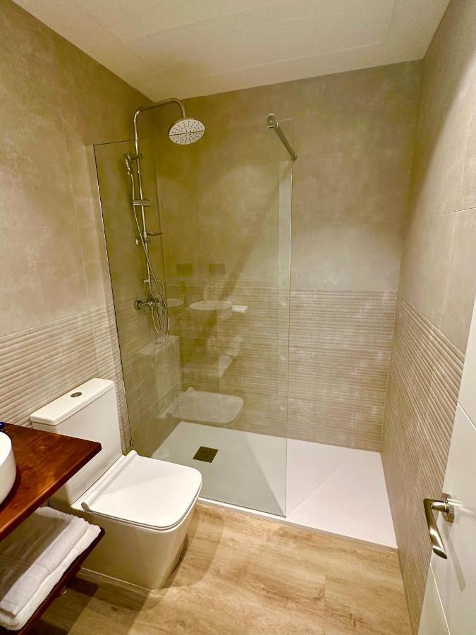 Apartamentos Sunsets Malaga Centro ภายนอก รูปภาพ