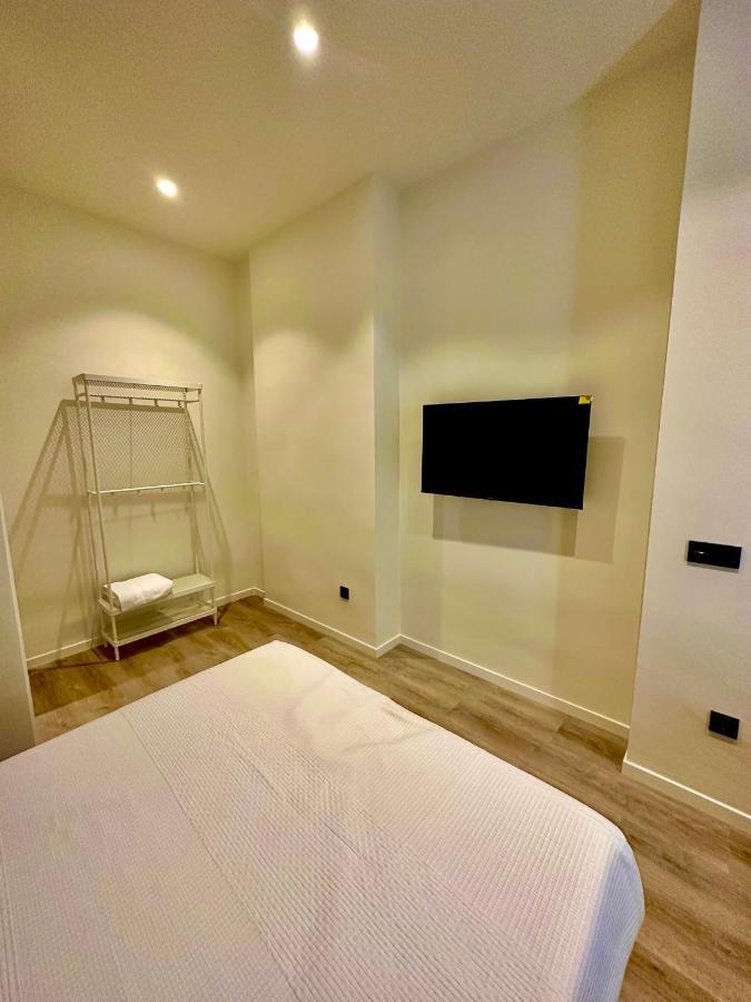 Apartamentos Sunsets Malaga Centro ภายนอก รูปภาพ